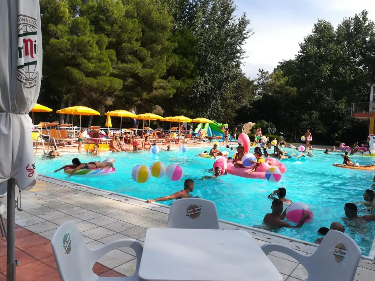 Villaggio Camping Golfo Di Arzachena Cannigione Exterior foto